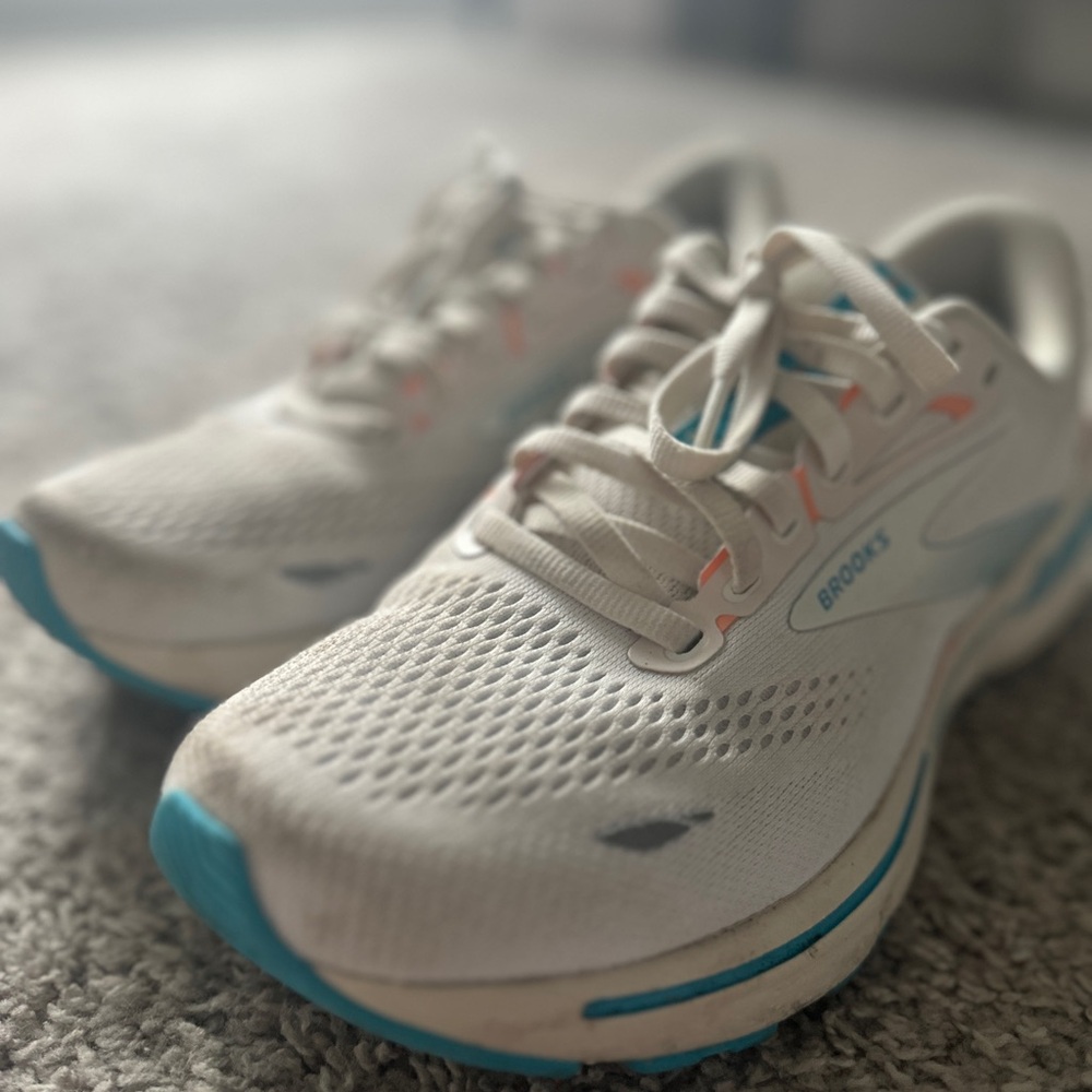 Brooks Women's Adrenaline GTS 23